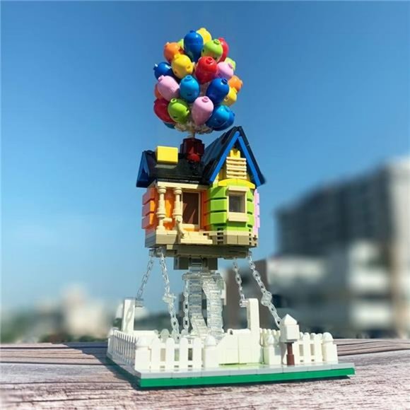 Up Balloon House Building Kit for Kids Age 8-14 Yrs, Building Block Set 635pcs - Picture 5 of 6